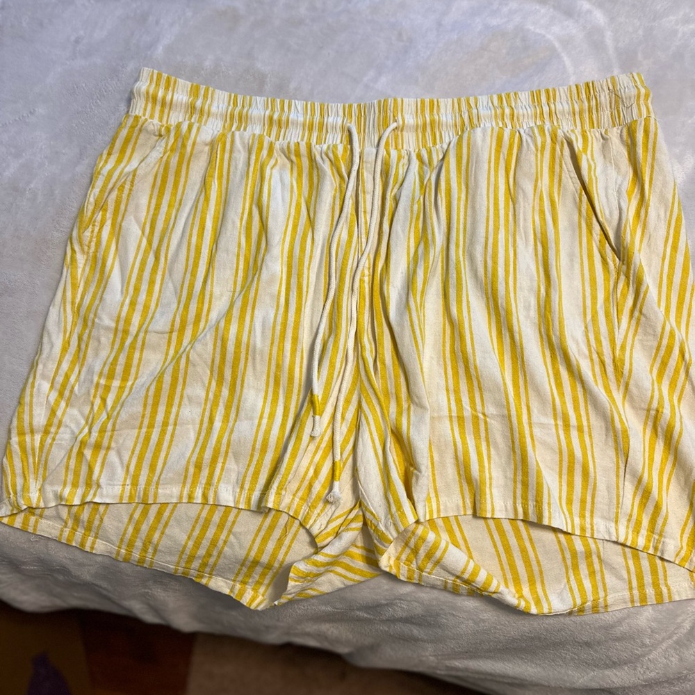 3.5 Inch Challis Short